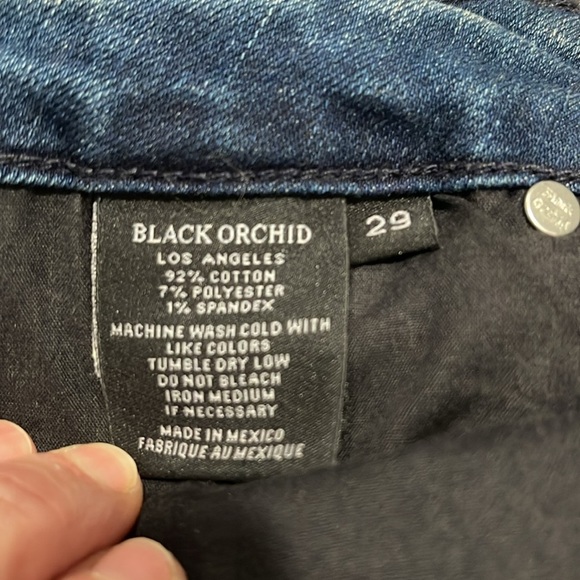 Black orchard, the pencil skirt, denim factory, distressed size 29 cool & comfy - Picture 9 of 9